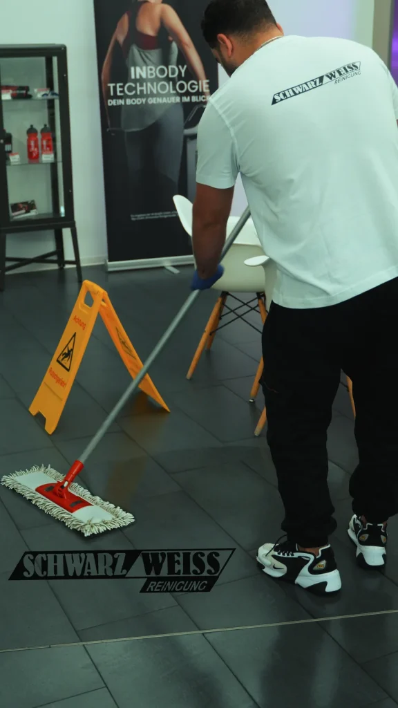 Reinigung und Desinfektion von Fitnessgeräten in Stuttgart